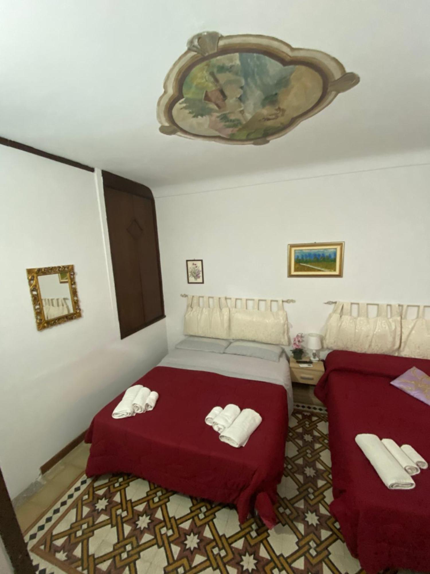 B&B Con Cucina La Ninfea Калтаджироне Екстериор снимка